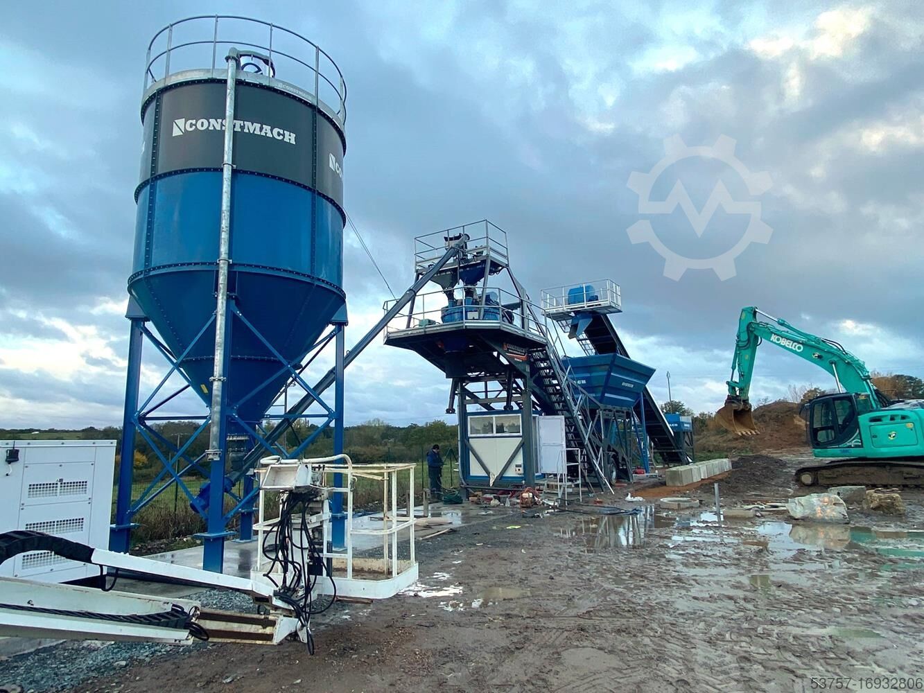 30 m3/h mobile concrete batching plant - Image 3