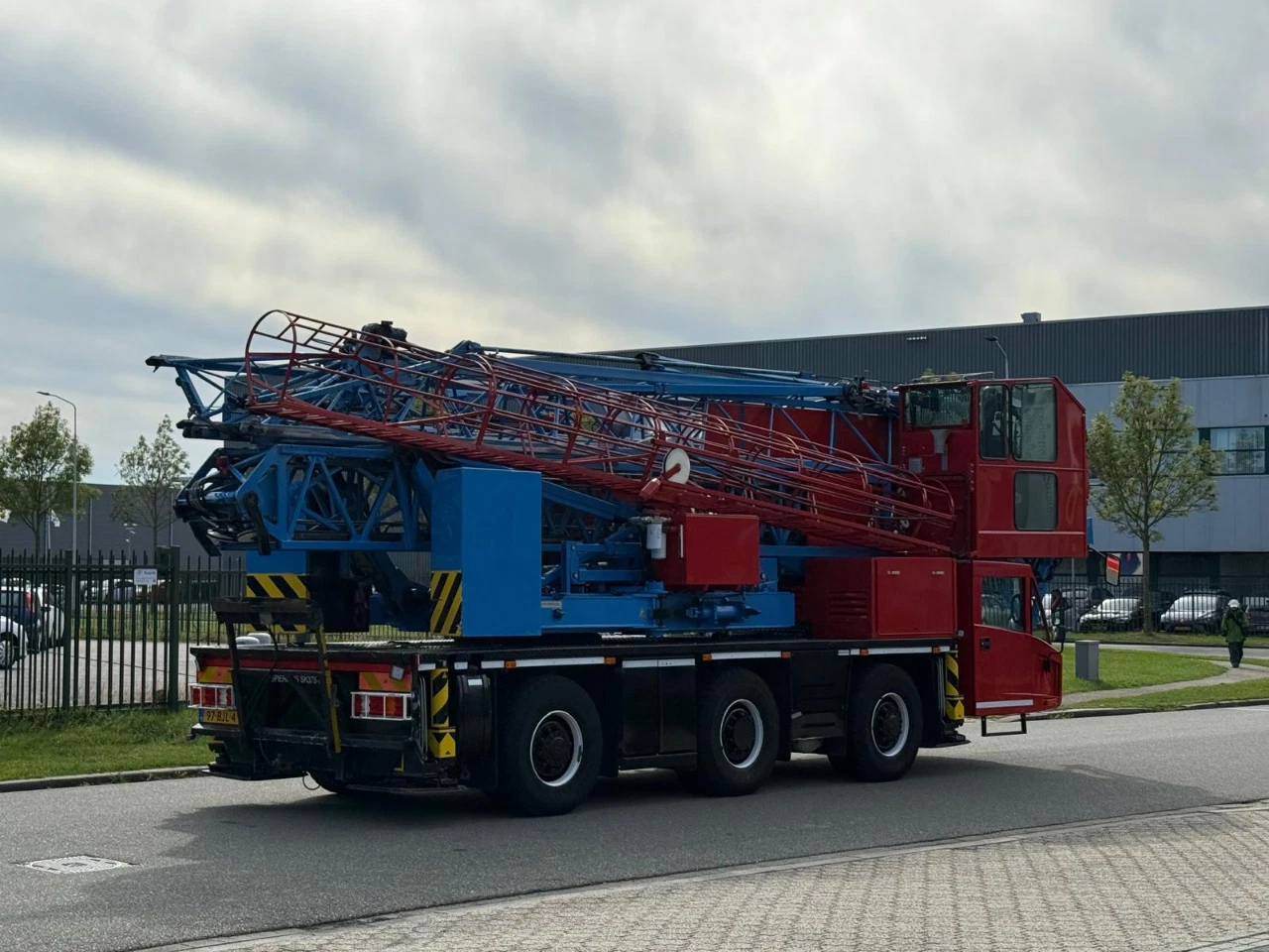 Spierings SK375 AT-3 6×6 Mobile Tower Crane - Image 7