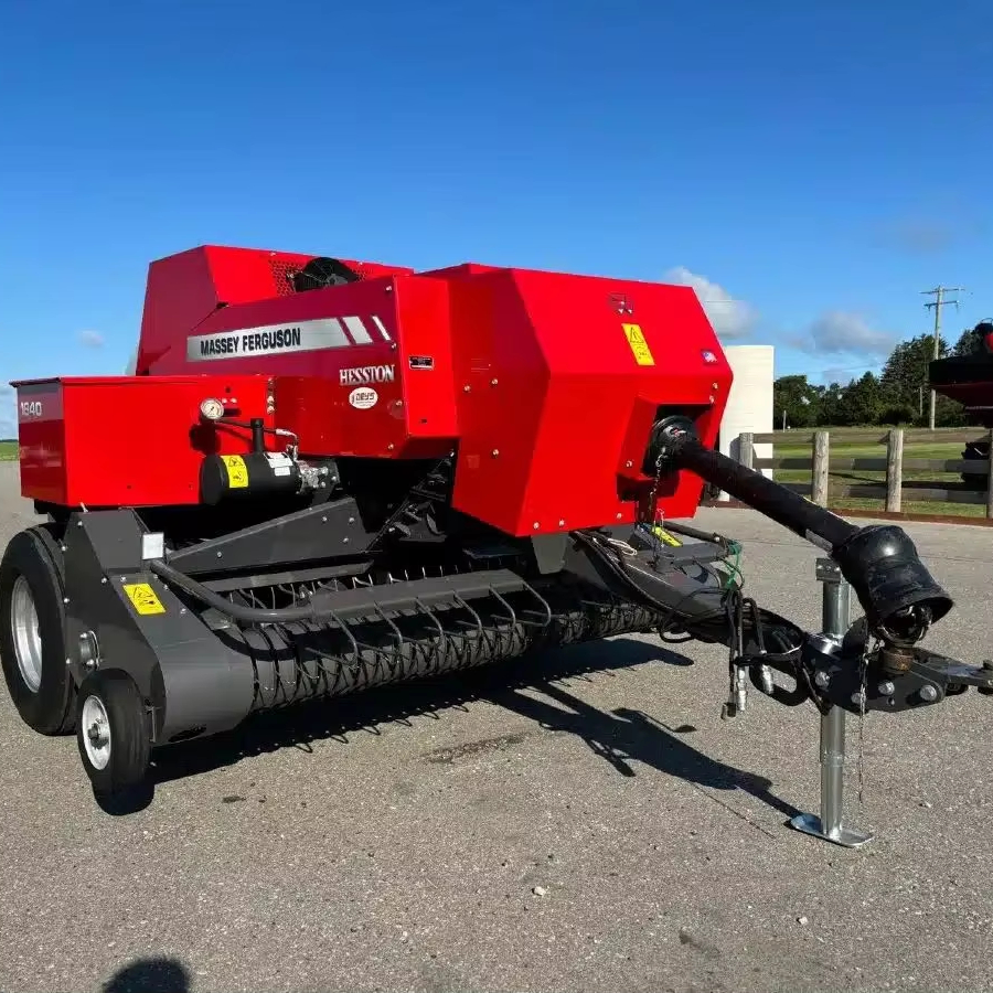 MASSEY FERGUSON RB.156 MINI HAY BALER
