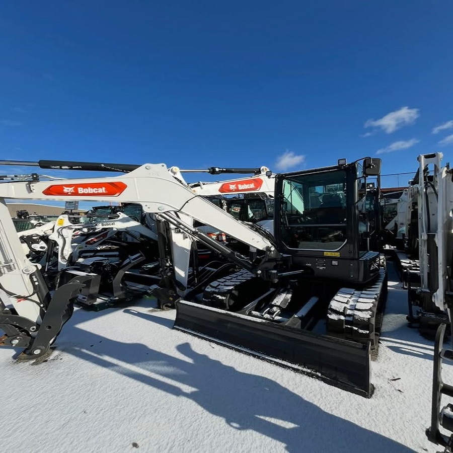 BOBCAT E60 EXCAVATOR - Image 3