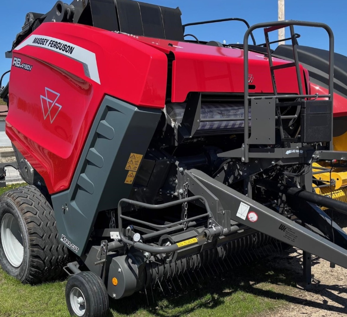 MASSEY FERGUSON RB.156 MINI HAY BALER - Image 2