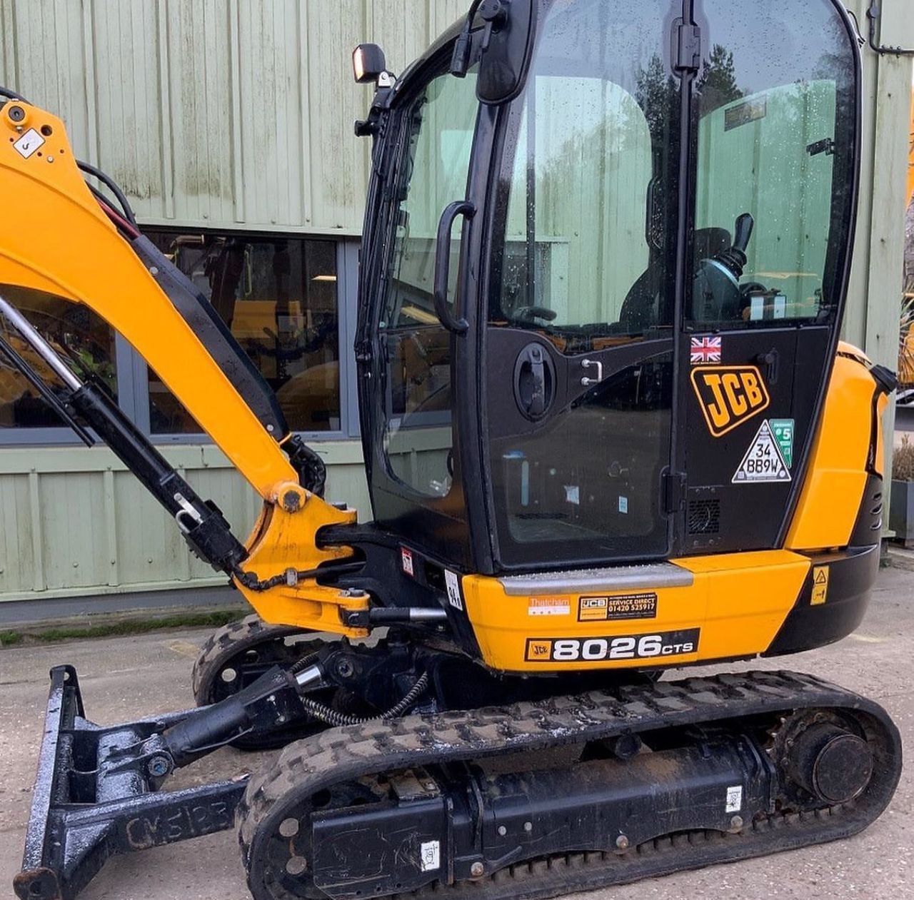 MINI JCB EXCAVATOR - Image 3