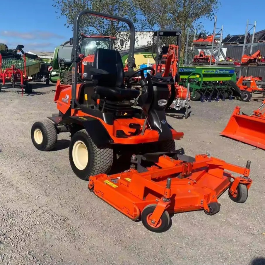 KUBOTA F2890 LAWN MOWER