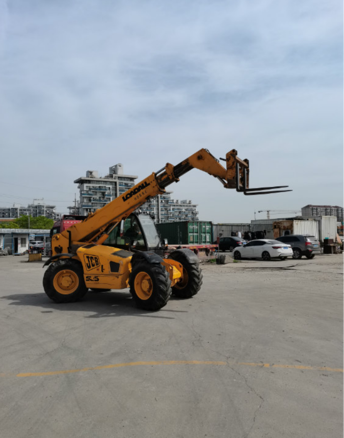 JCB ROTATING TELEHANDLER FORKLIFT - Image 2
