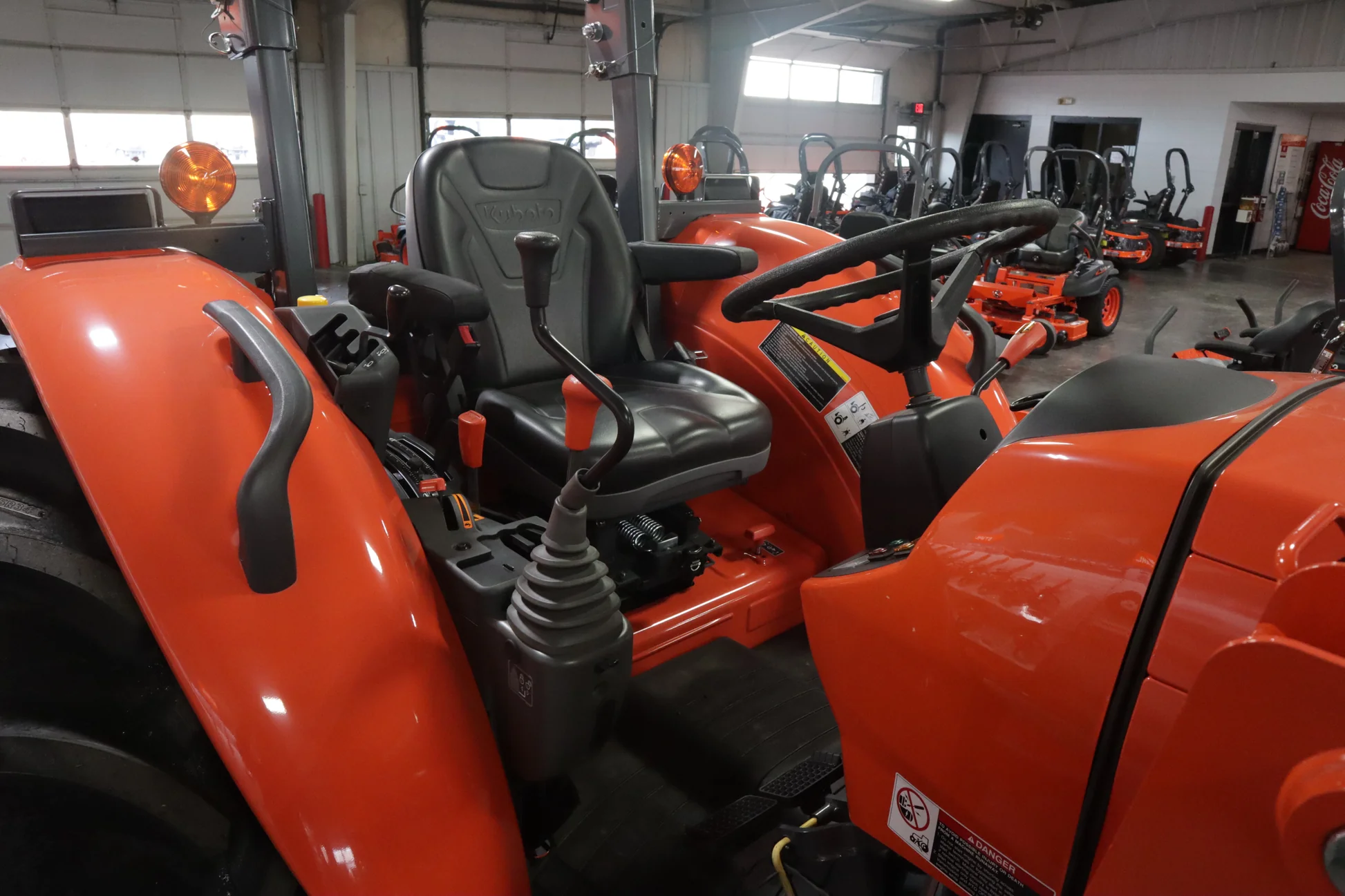 Kubota M7060HD TRACTOR - Image 2