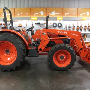 Kubota M7060HD TRACTOR