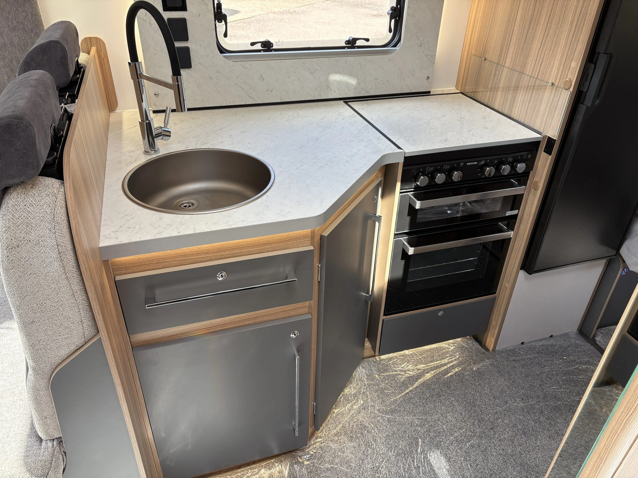 New Bailey Adamo XL-DL (2025)- 5 Berth Motorhome - Image 5