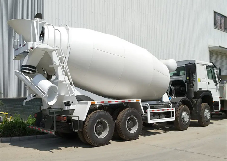 Howo Left Side Driving 12 Cubic Meters Cement Mixer Concrete Mix Truck