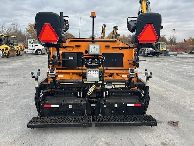 2024 LEEBOY 8530 ASPHALT PAVER - Image 2