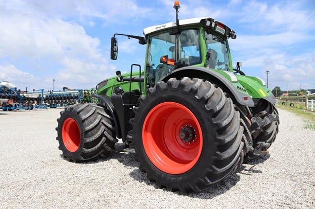 FENDT 939 VARIO TRACTOR - Image 4