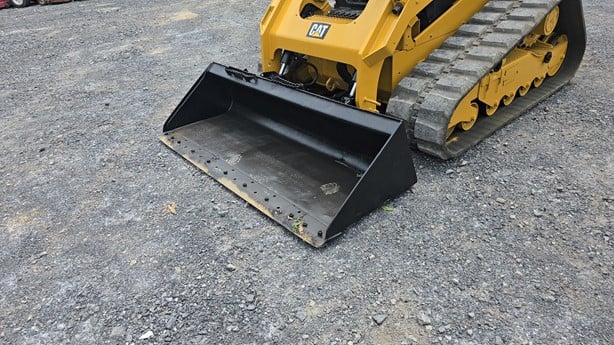 CATERPILLAR 279D SKID STEER - Image 9