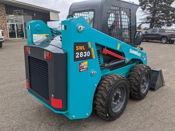 SUNWARD SWL2830 SKID STEER LOADER - Image 8