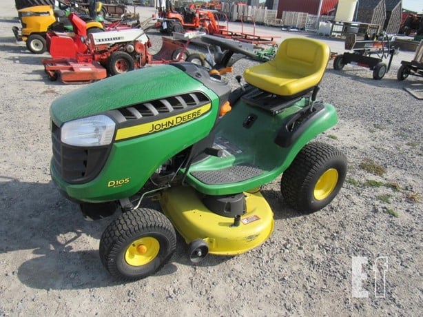 JOHN DEERE D105 LAWN MOWER - Image 3