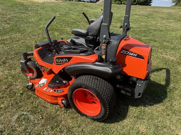 KUBOTA T2290KW LAWN MOWER - Image 4
