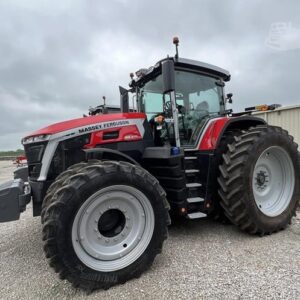 MASSEY FERGUSON 5711 TRACTOR