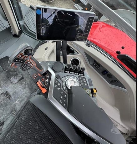 MASSEY FERGUSON 5711 TRACTOR - Image 5